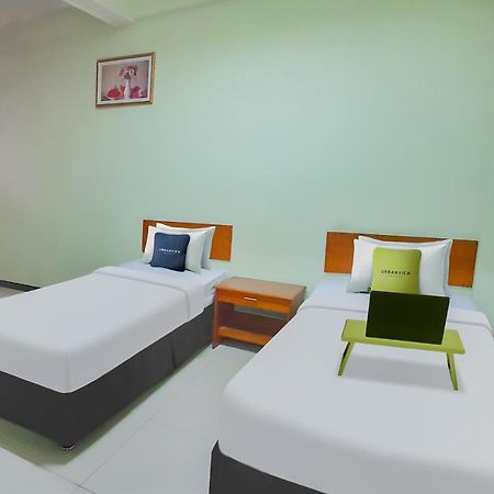 Urbanview Hotel Bartu Moh Toha Bandung By Reddoorz エクステリア 写真